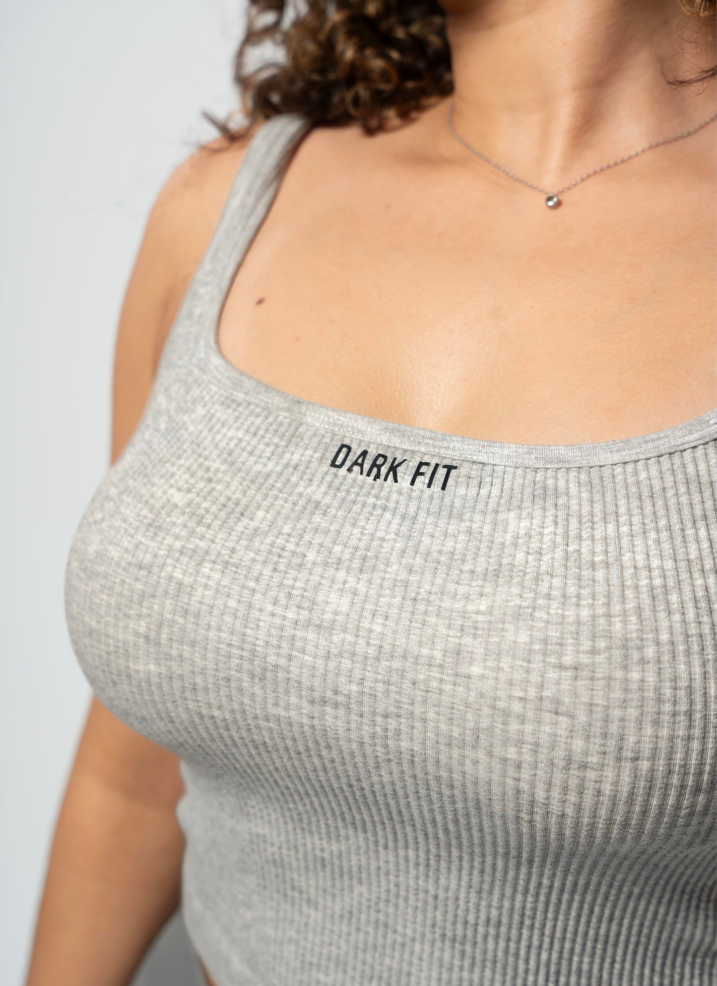 RIBBED TANK CROP TOP-Gray